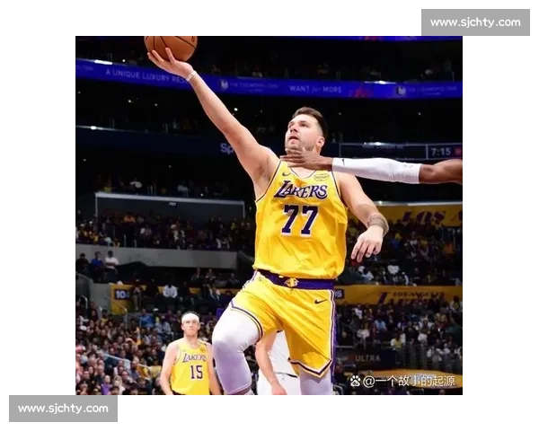 今日NBA焦点战湖人对阵热火强强对话引爆赛场争夺胜负悬念 今日NBA焦点战湖人对阵热火强强对话引爆赛场争夺胜负悬念